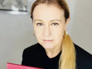 Щиро вітаємо, Ольгу Бабенко - голову Криворізької міської організації ВО "Батьківщина", з отриманням почесного звання та врученням диплому Почесного члена Академія гірничих наук України!