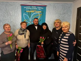 З нагоди наближення Міжнародного жіночого дня команда Криворізької міської організації ВО «Батьківщина», яку очолює Ольга Бабенко, продовжує добру традицію святкових зустрічей і привітань.