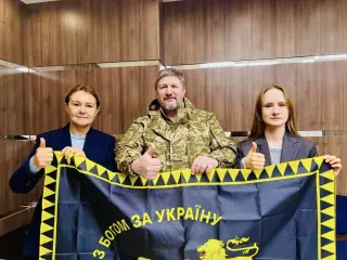 Ольга Бабенко разом із депутатом Дніпропетровської облради Марією Бабенко провели зустріч із підполковником, заступником командира 60-ї ОМБР Інгулецької бригади Анатолієм Кращенком.